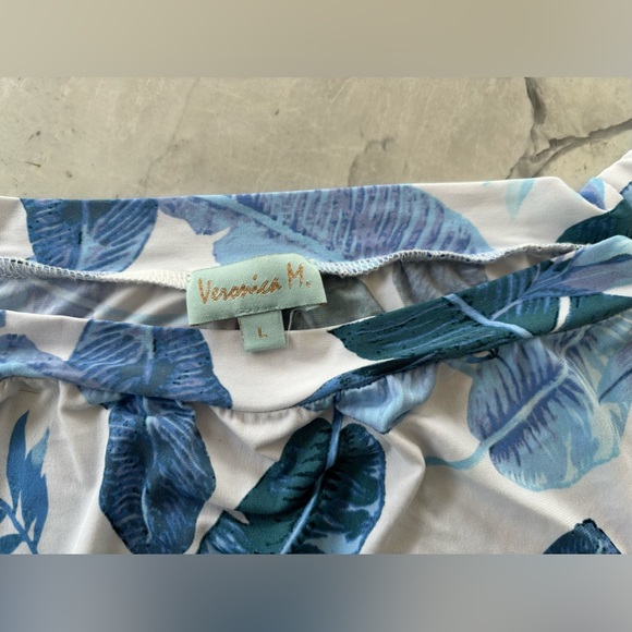 Blue and white off the shoulder shirt. - Picture 4 of 4